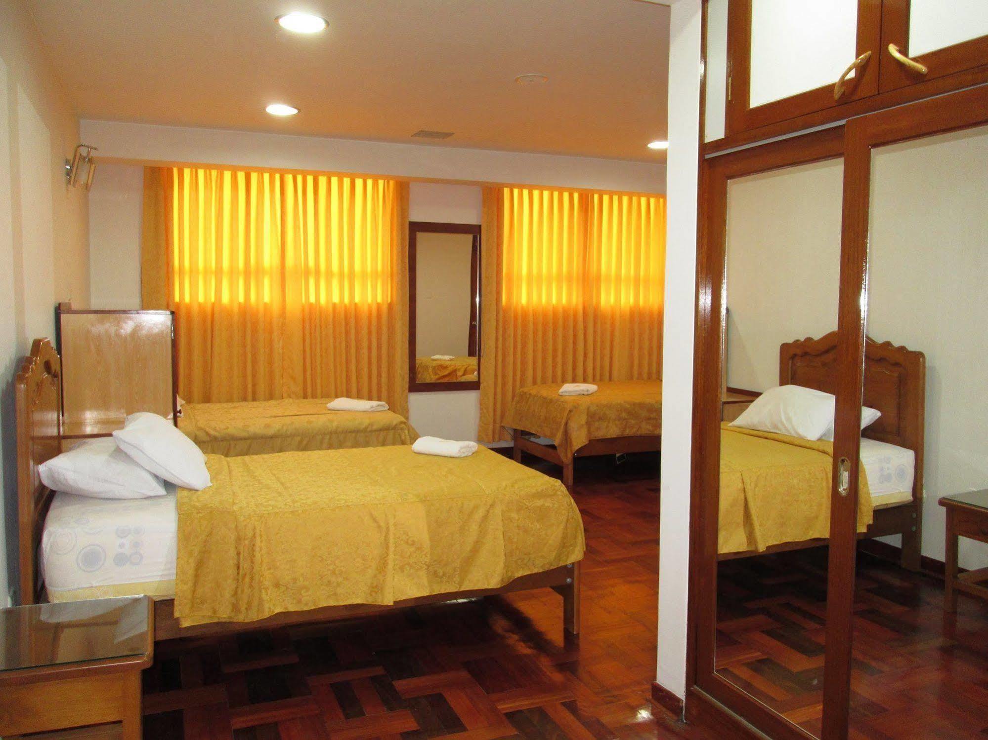 Hotel Panamericano Lima Bagian luar foto