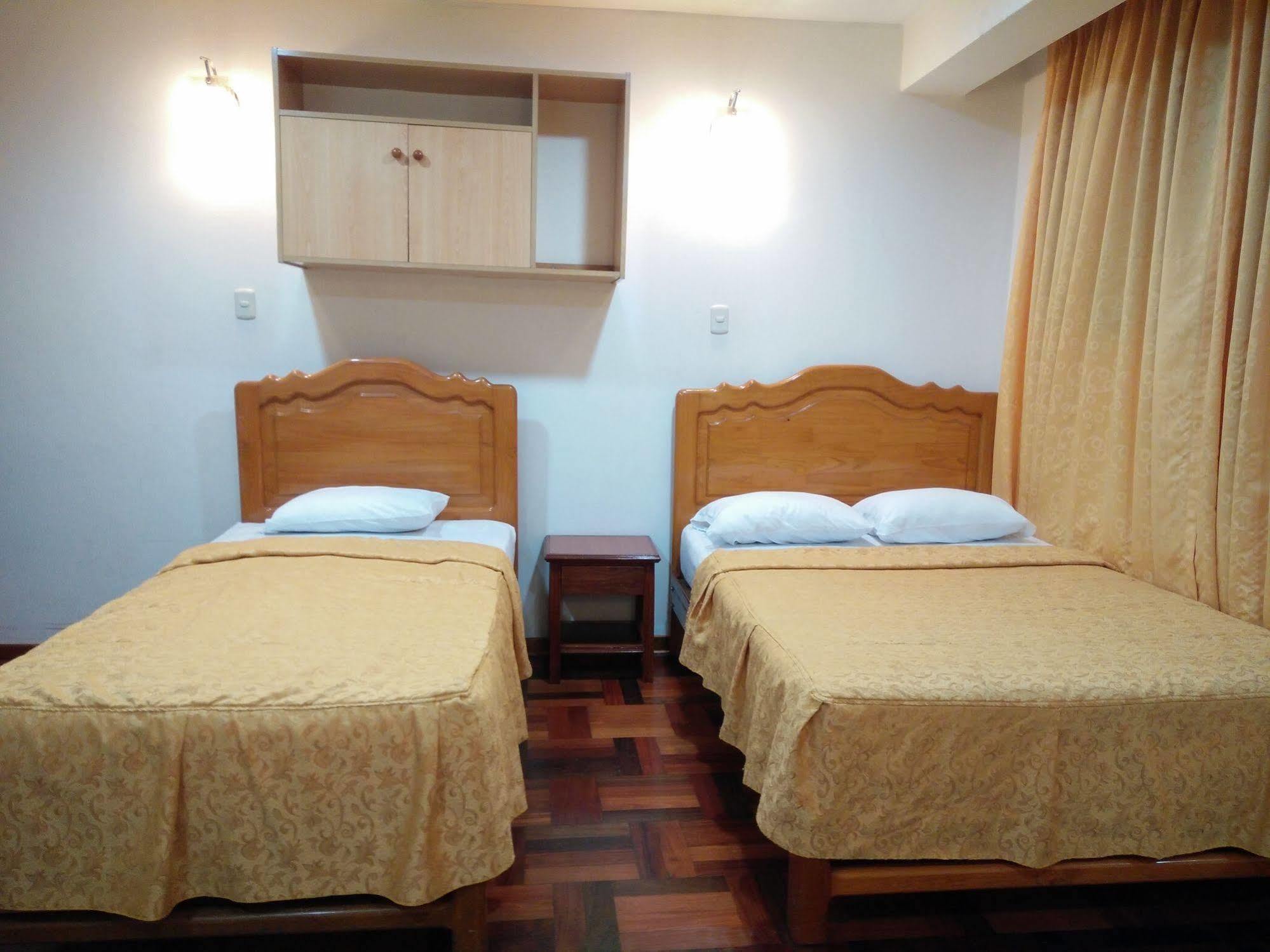 Hotel Panamericano Lima Bagian luar foto