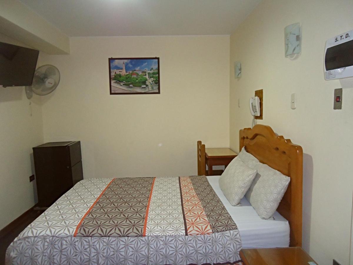 Hotel Panamericano Lima Bagian luar foto